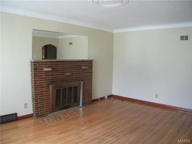 6218 Magnolia Ave - Photo 2 of 20