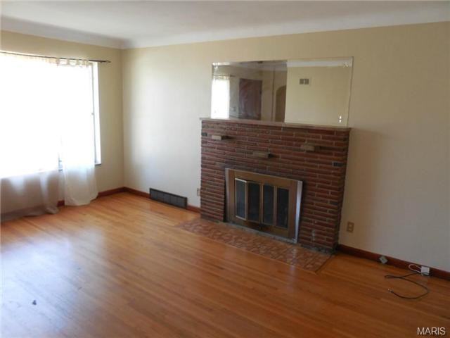 6218 Magnolia Ave - Photo 3 of 20