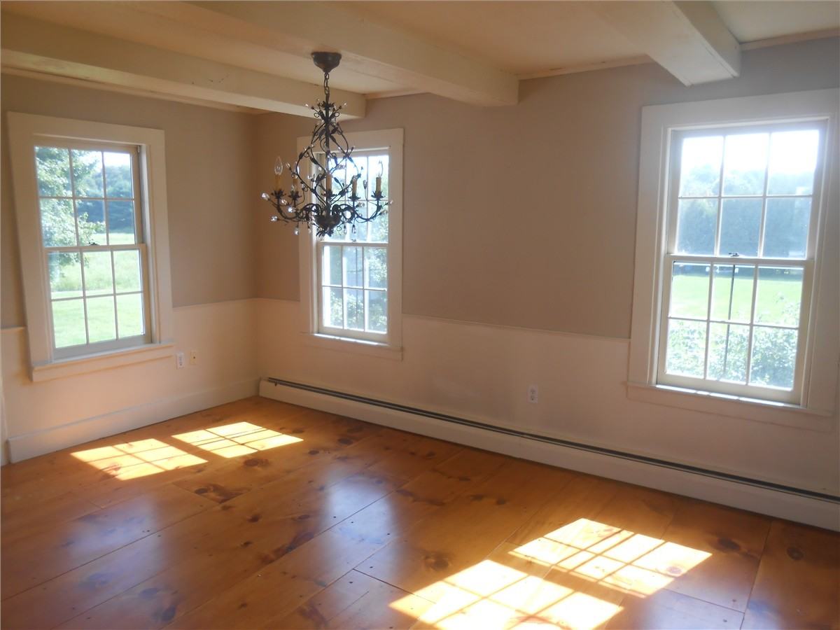 18 Vining Hill Rd - Photo 3 of 6