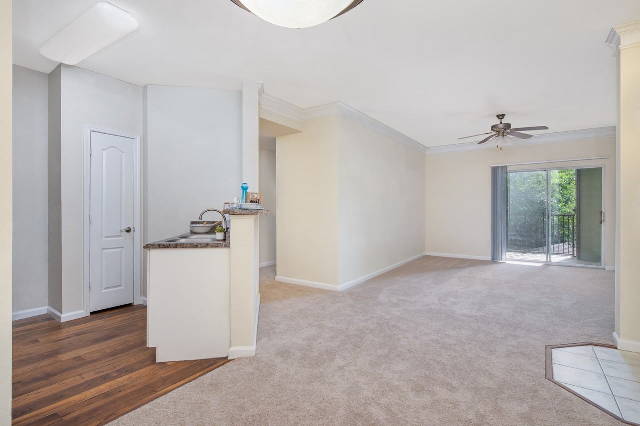 206 Trafford Lane #206 - Photo 2 of 4