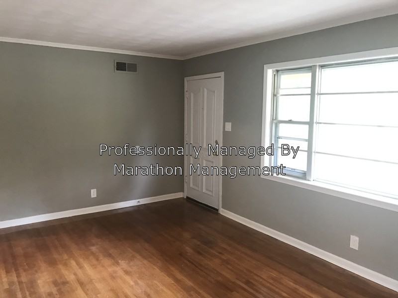 2622 Elmore Park Rd - Photo 3 of 30