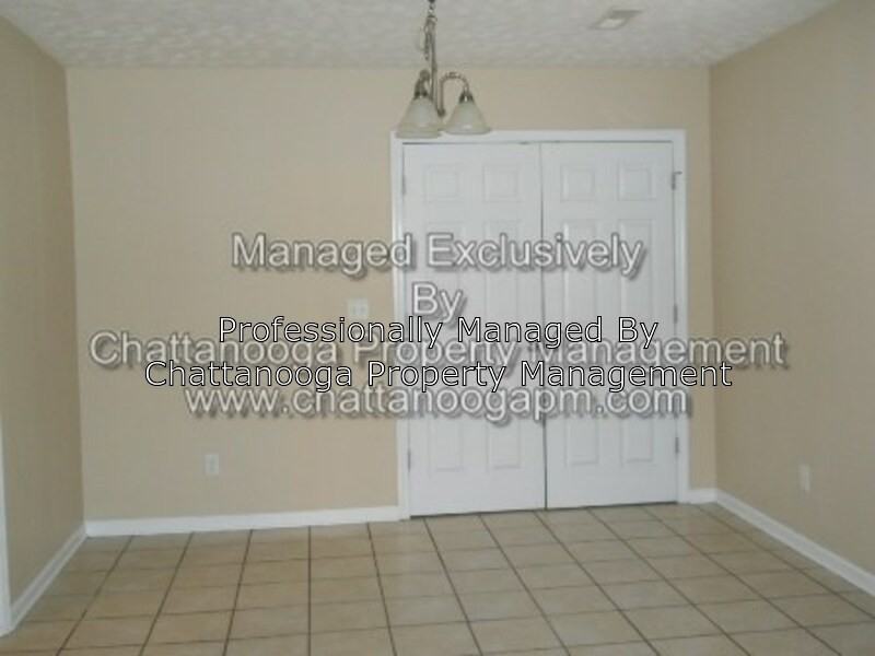 206 Lincoln St - Photo 3 of 10