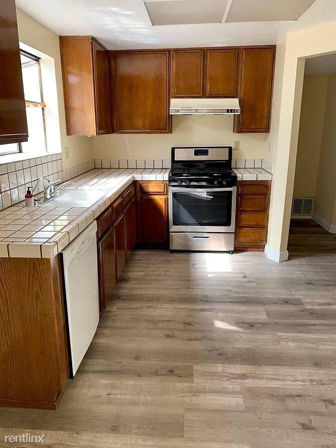 7236 Sleepy Creek Dr - Photo 2 of 8