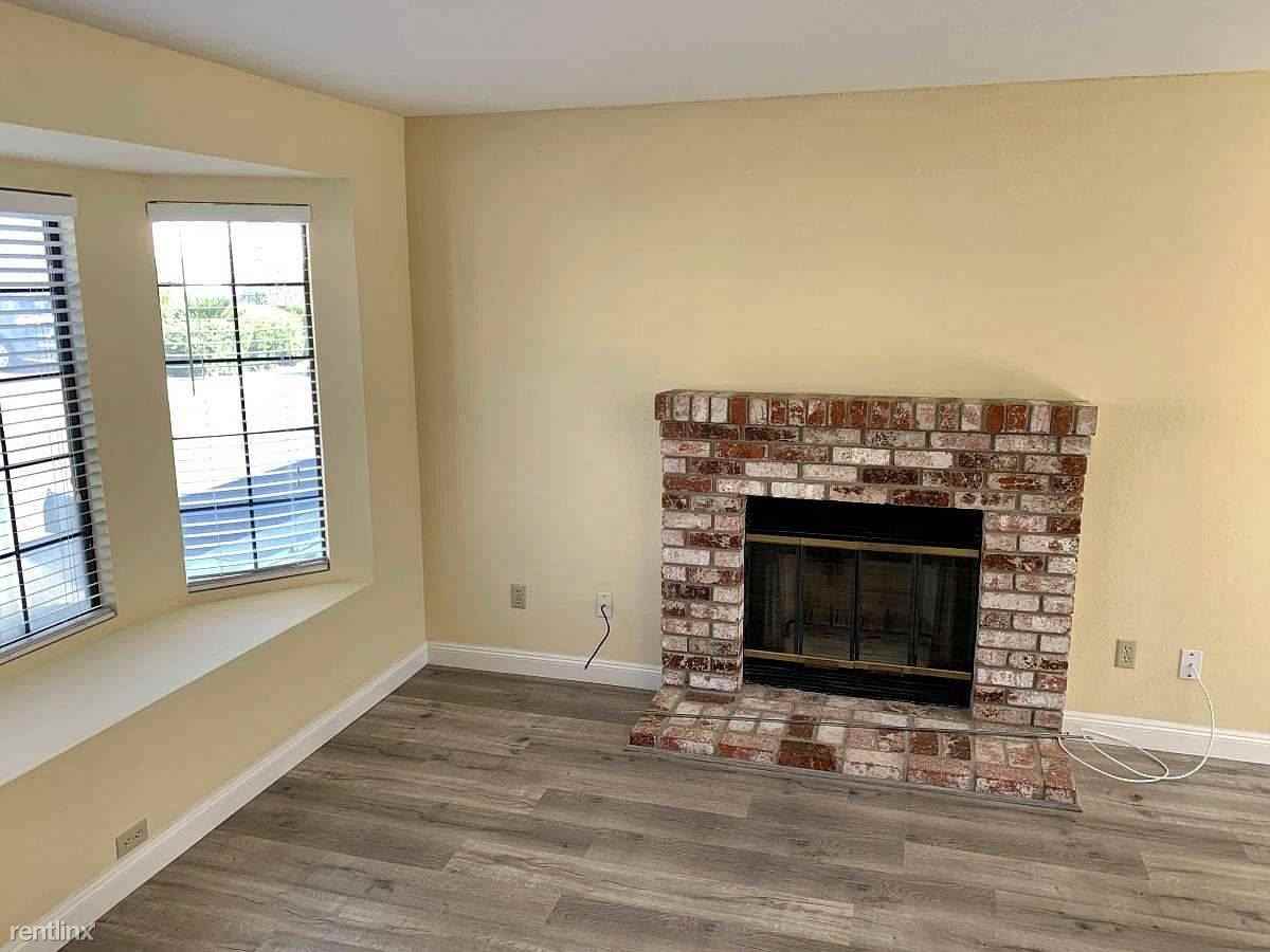 7236 Sleepy Creek Dr - Photo 3 of 8