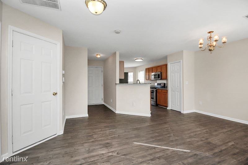 3740 Brookchase Ln - Photo 2 of 10