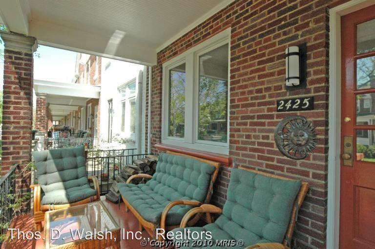 2425 39th Pl Nw - Photo 2 of 11