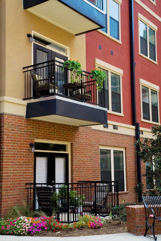 Resort at 925 Main - Photo 6 of 50