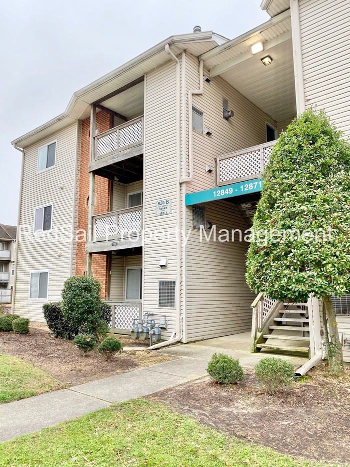 12865 Daybreak Circle - Photo 2 of 20