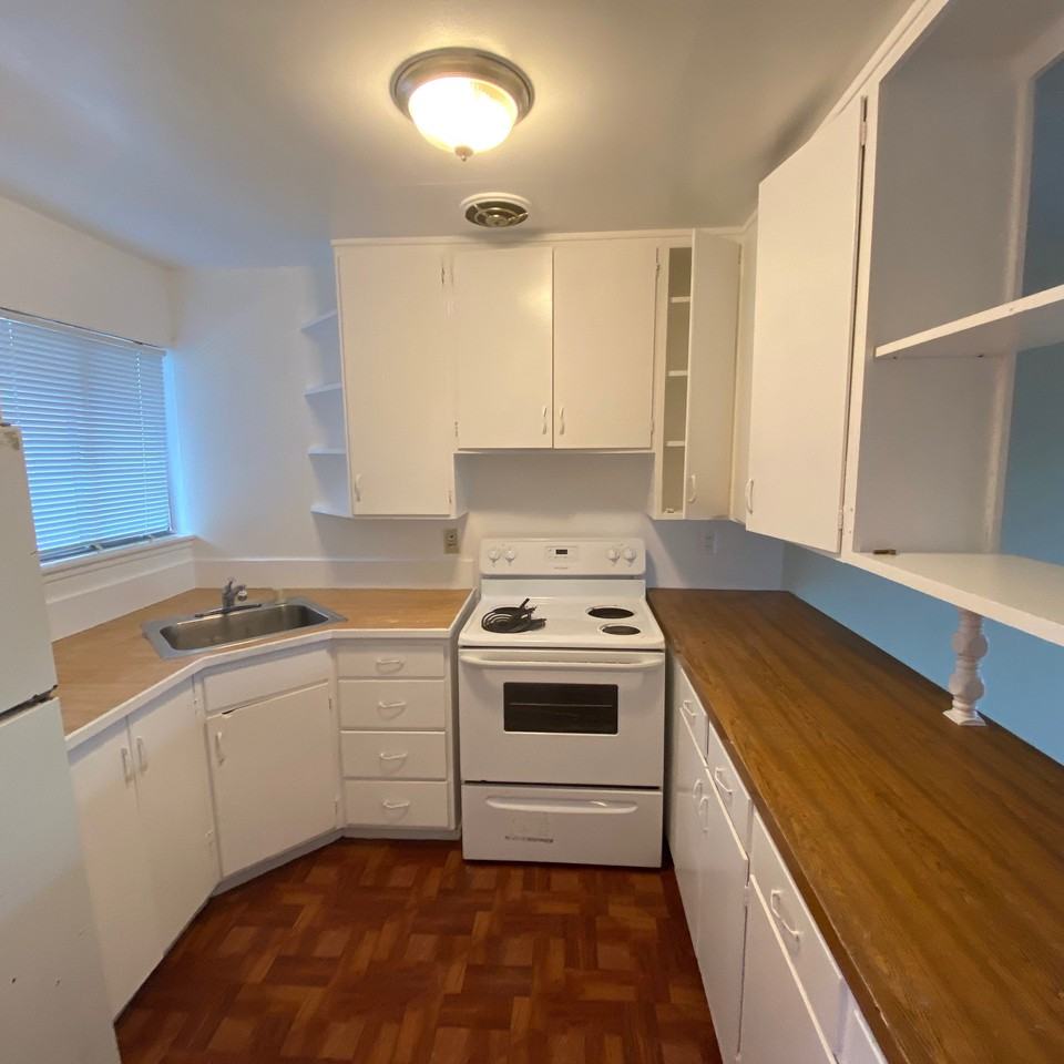 Marina Gardens - Photo 3 of 10