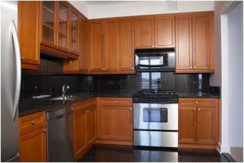 71 W 70th St #5M - Photo 2 of 4