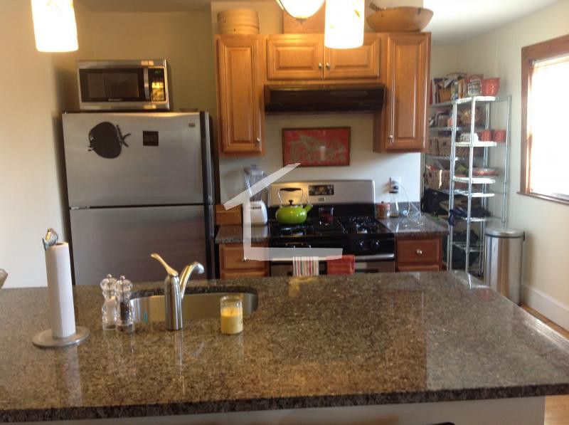 61 Poplar Street - Photo 2 of 10