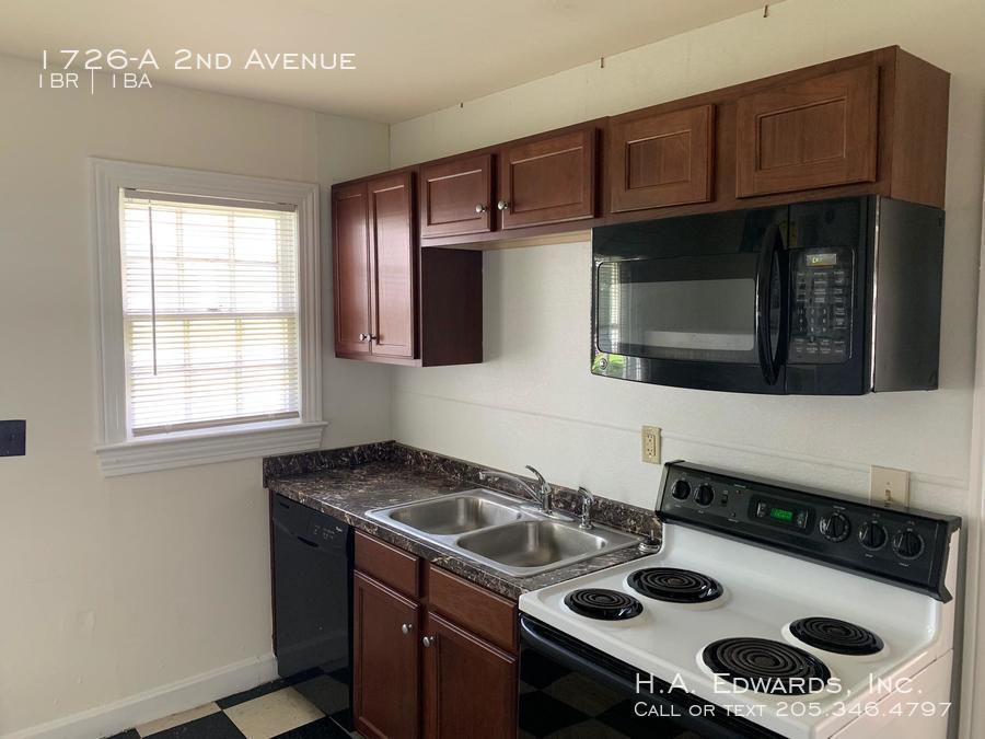 1726A 2nd Ave - Photo 4 of 5