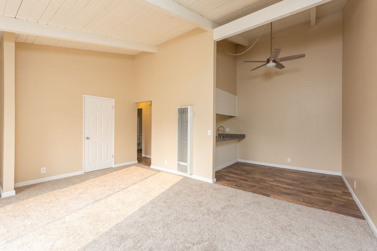 Country Club Apartments - Photo 7 of 21