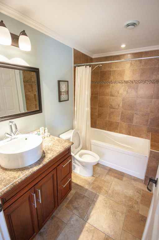 106 Water St - Photo 3 of 16