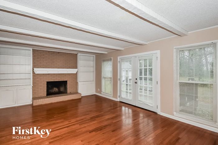 41 Lakeside Drive - Photo 2 of 15