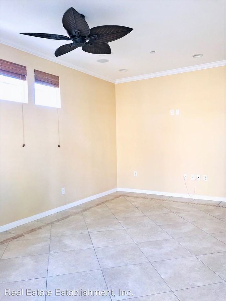 19046 Delaware Street - Photo 2 of 17