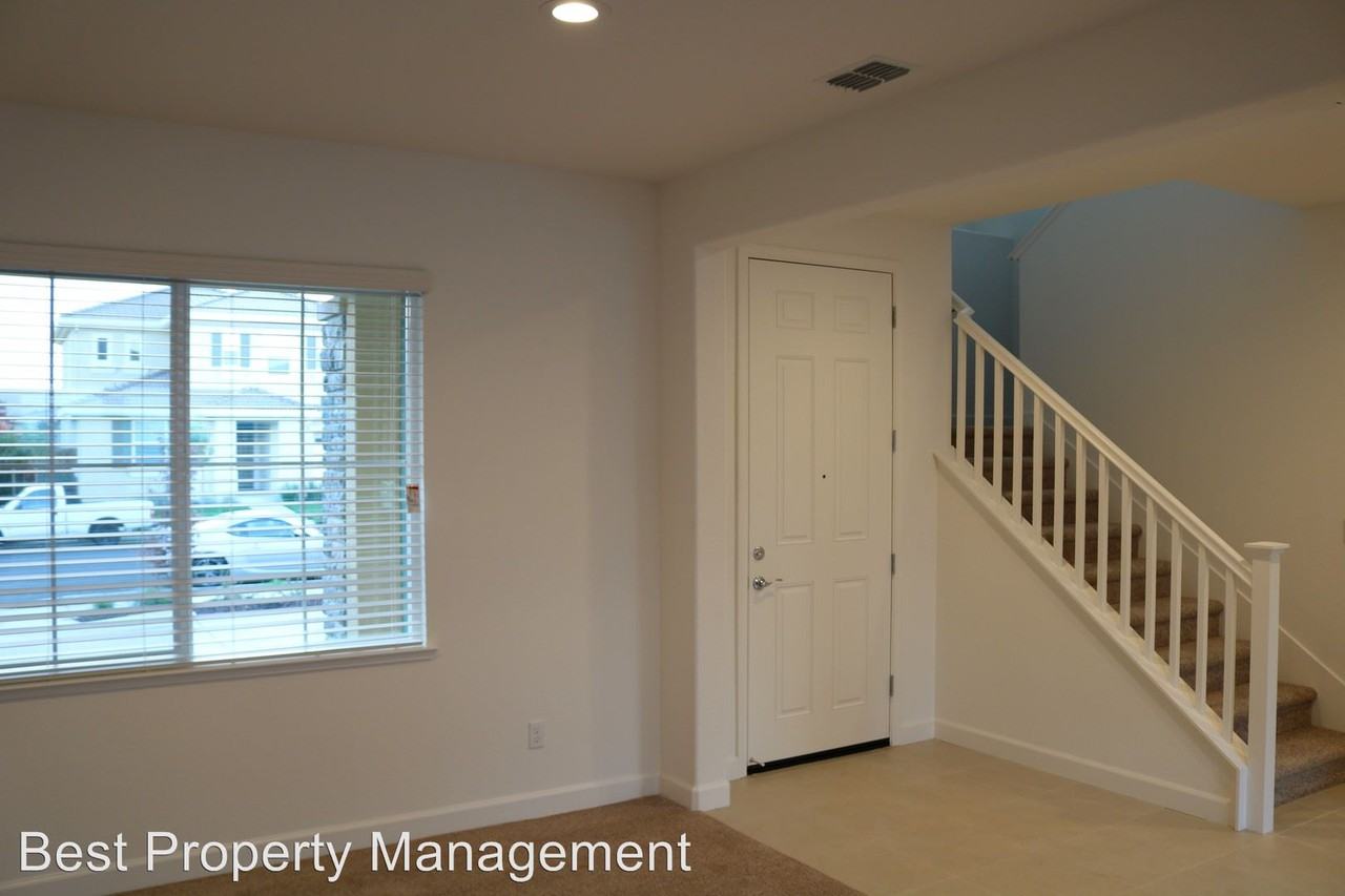 719 Jennifer Street - Photo 2 of 24