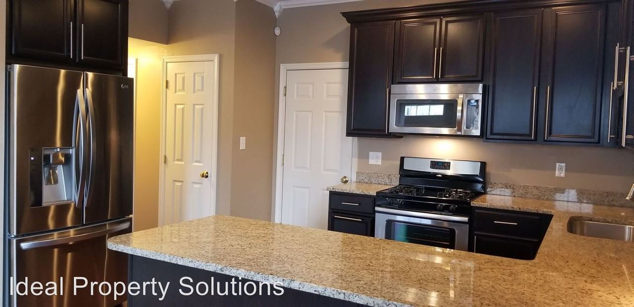 1110 Worth Lane - Photo 3 of 23