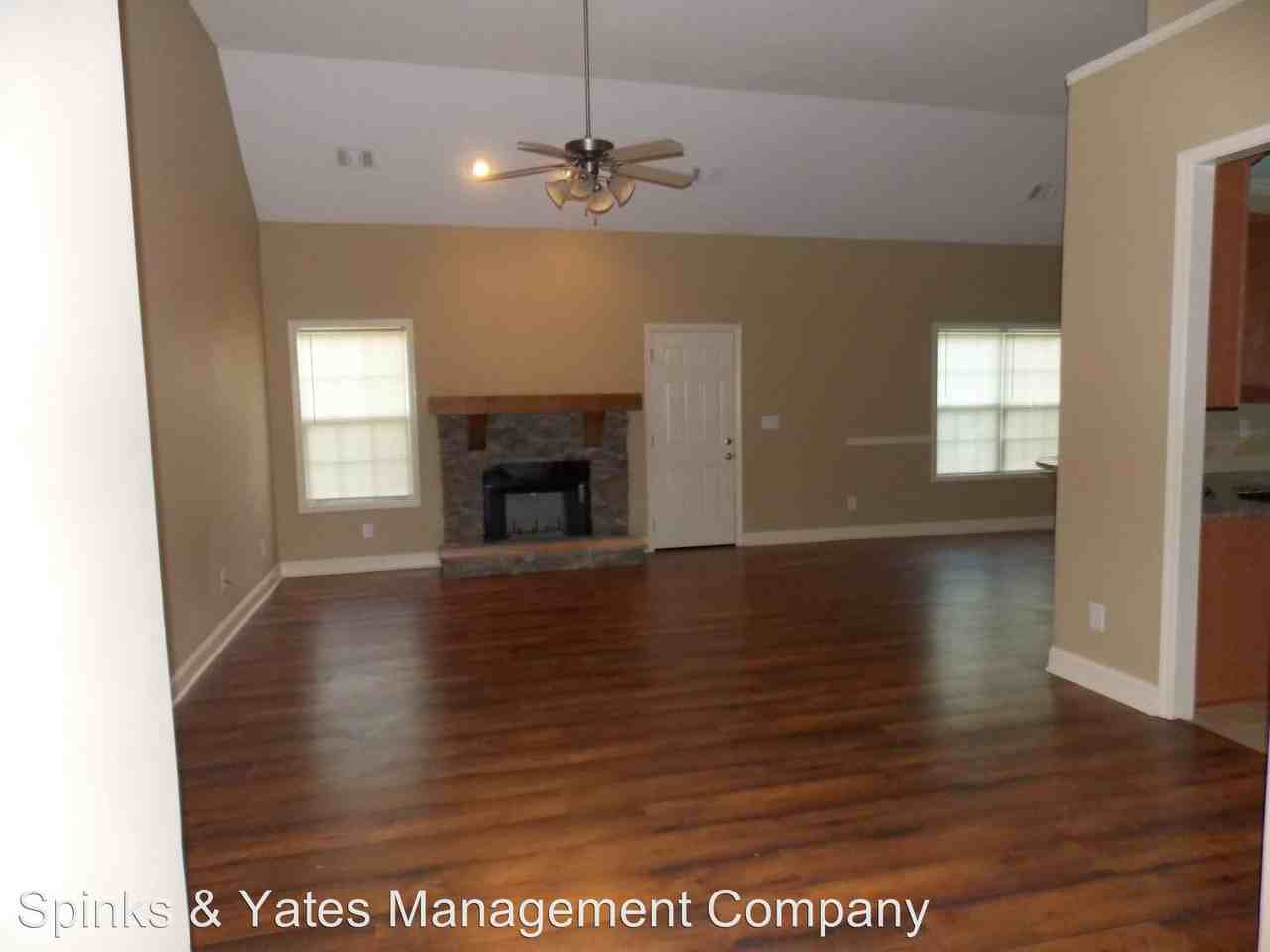 200 Jasmine Lane - Photo 2 of 6