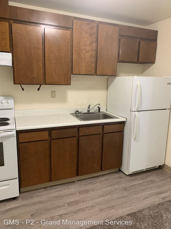 804 Chestnut Drive & 1112 6th Street - Photo 3 of 6