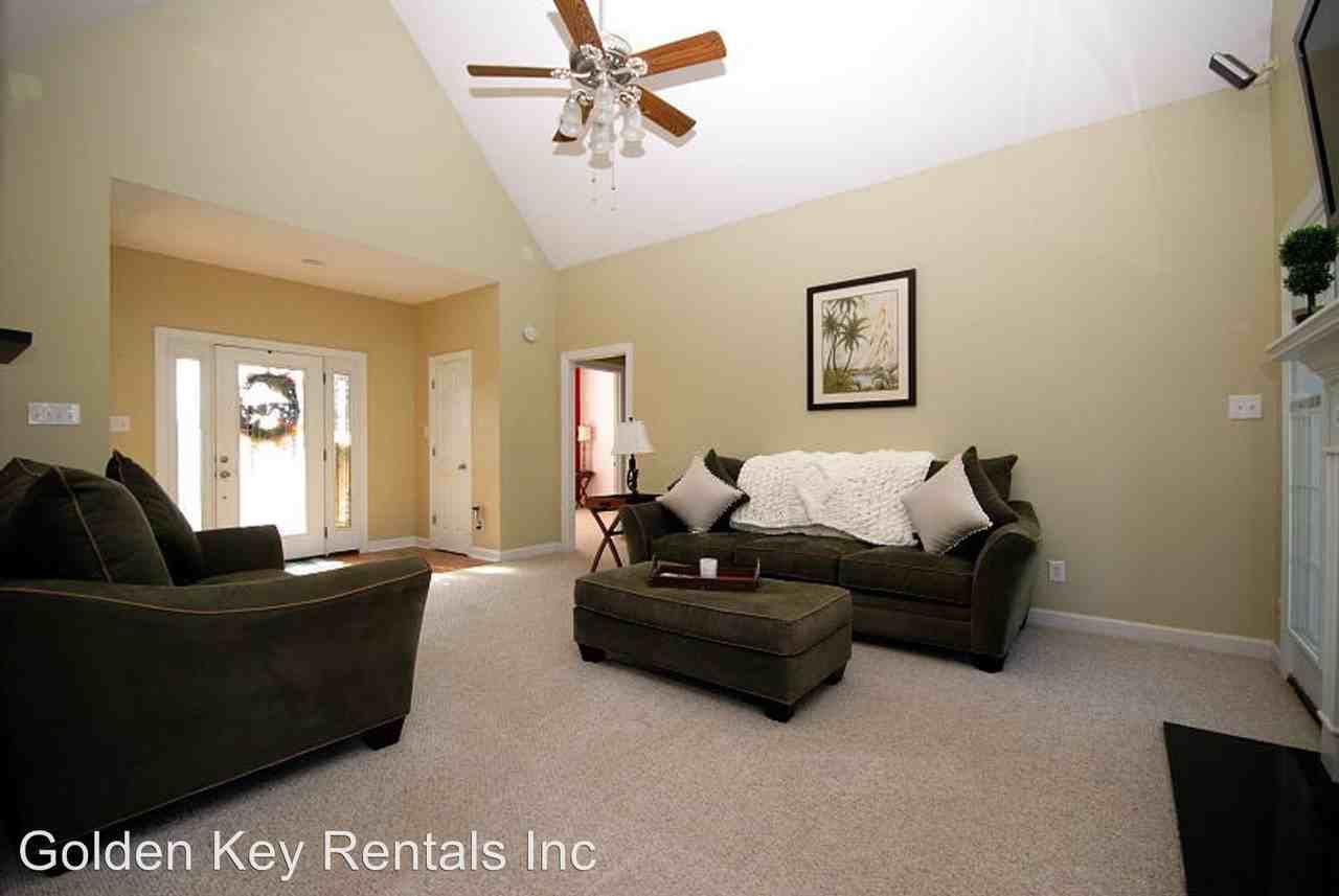 3132 Old Smithfield Rd - Photo 3 of 15