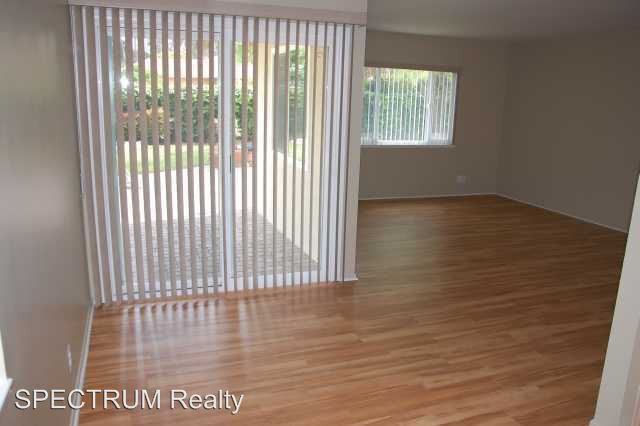 2559 Borton - Photo 3 of 14