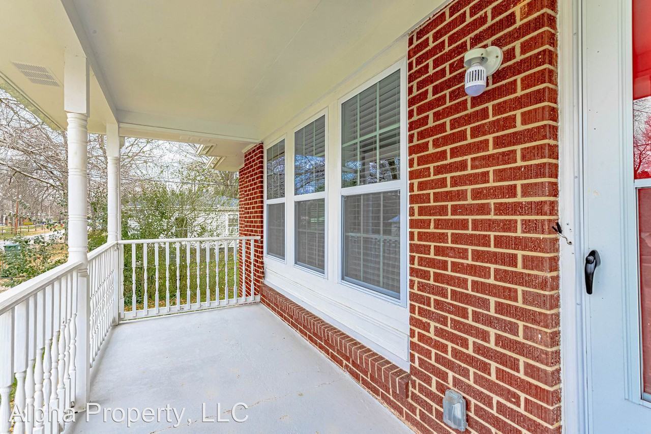 7 Shaw Drive - Photo 2 of 18