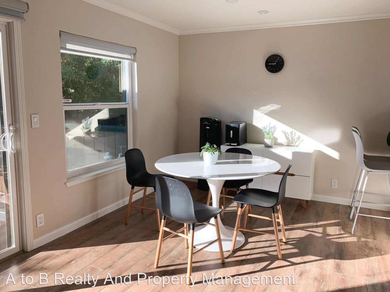 390 Union Ave #A - Photo 3 of 18