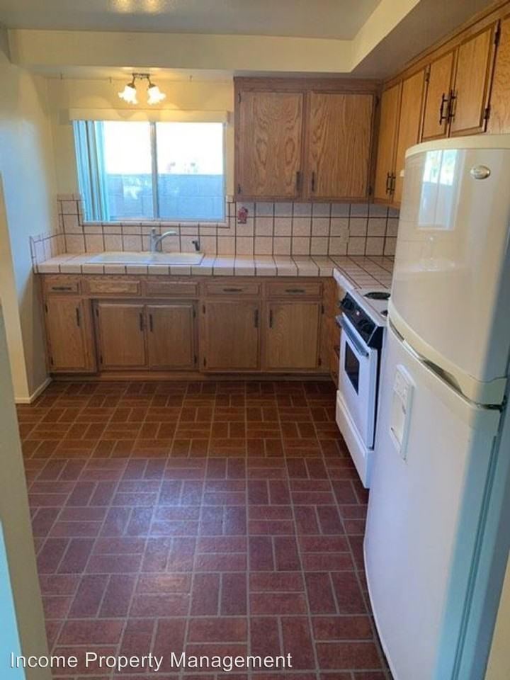 2608 Fulop Street - Photo 3 of 24