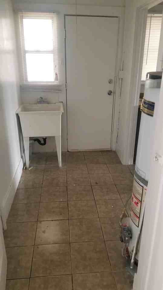 1555 6th Ave - Photo 3 of 8