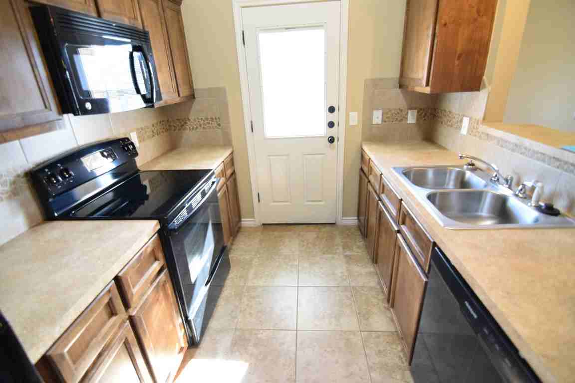 4521 Brutus Ln - Photo 3 of 14