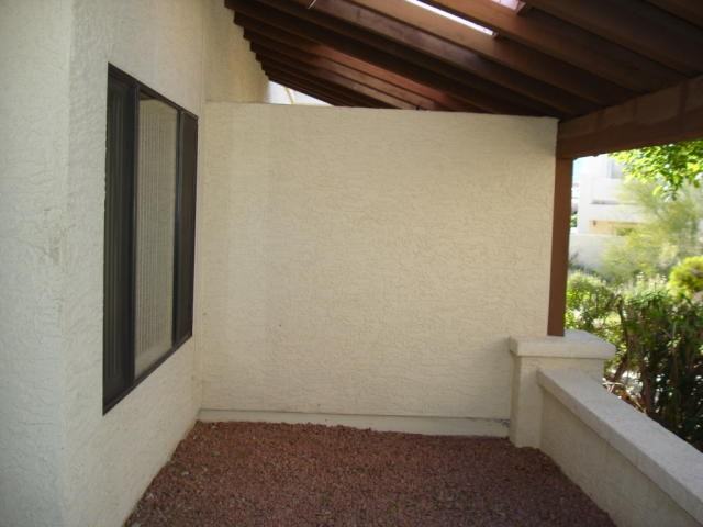 13644 N Hamilton Dr - Photo 3 of 4