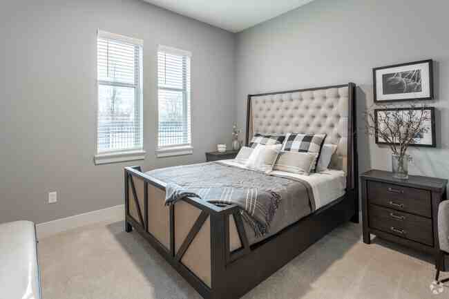 Stonewater at the Riverwalk - Photo 5 of 37