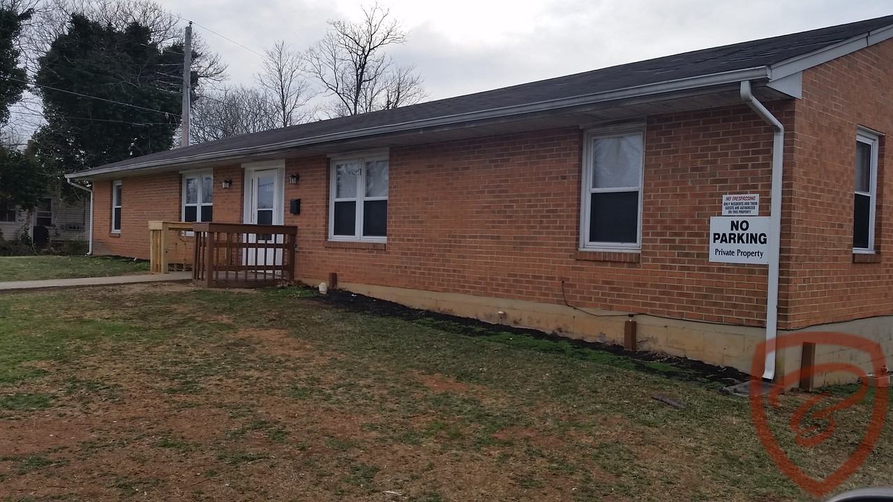 320 East Franklin Street A 320 East Franklin Street A