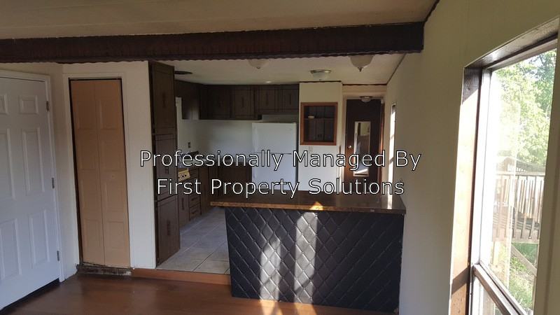 124 Essex Ct. - Photo 3 of 6