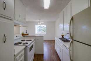 Villa Capri Apartments - Photo 1 of 1