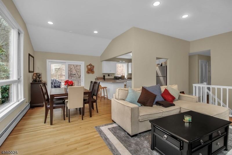 67 River Rd - Photo 2 of 26