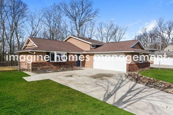 15614 Creekwood Lane