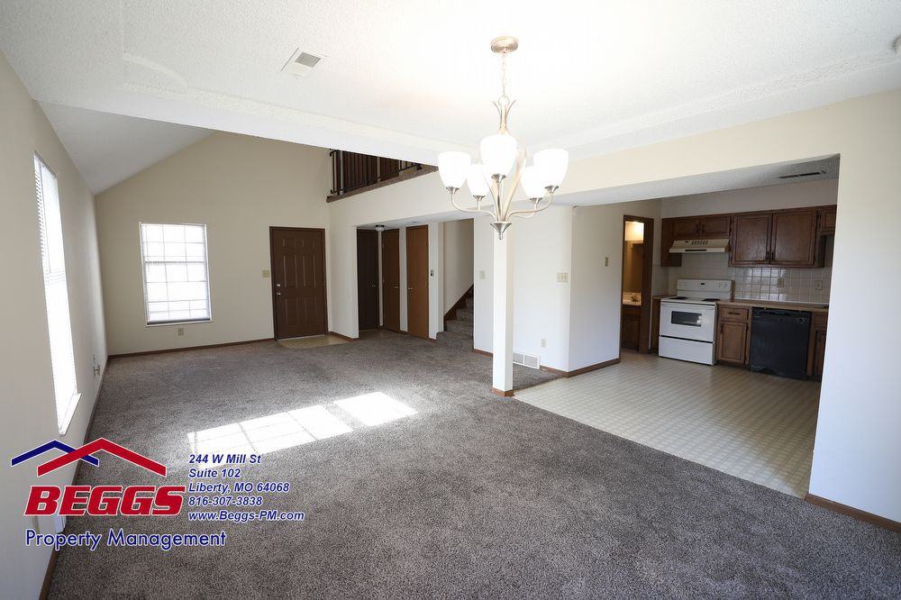 213 Dains - Photo 2 of 10