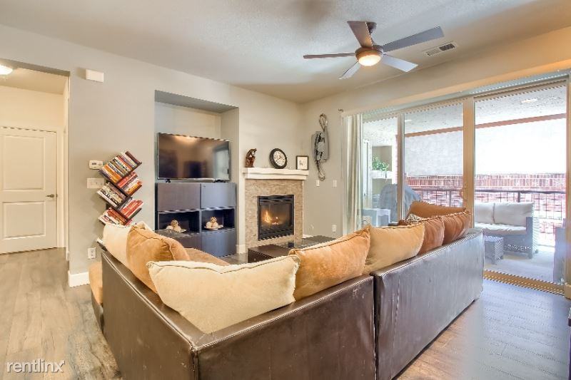 305 Inverness Way S 106 - Photo 2 of 13