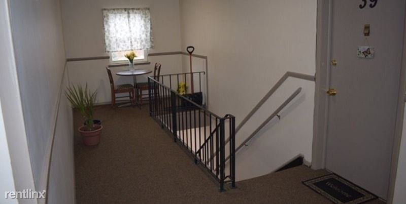 540 West College St 41 - Photo 2 of 20