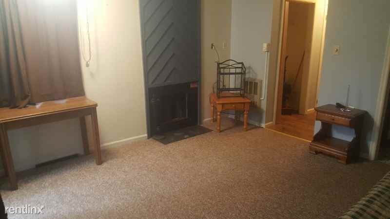 1424 C601 - Photo 2 of 6