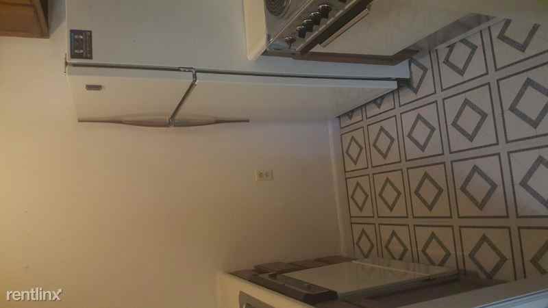 1424 C601 - Photo 3 of 6