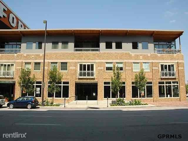 1008 Dodge St 205 - Photo 2 of 16