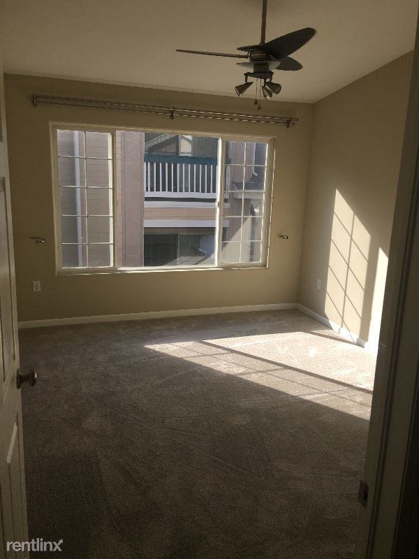 1116 Opal St 202 - Photo 3 of 29