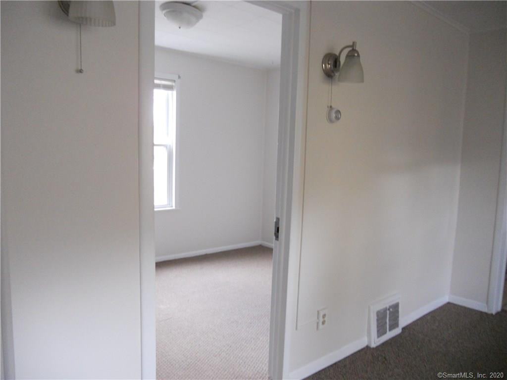 8 Hough St Uit - Photo 3 of 14