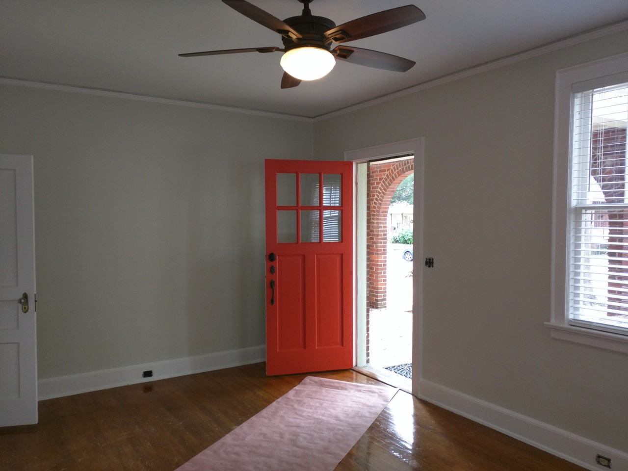 2312 Sumter St - Photo 2 of 20