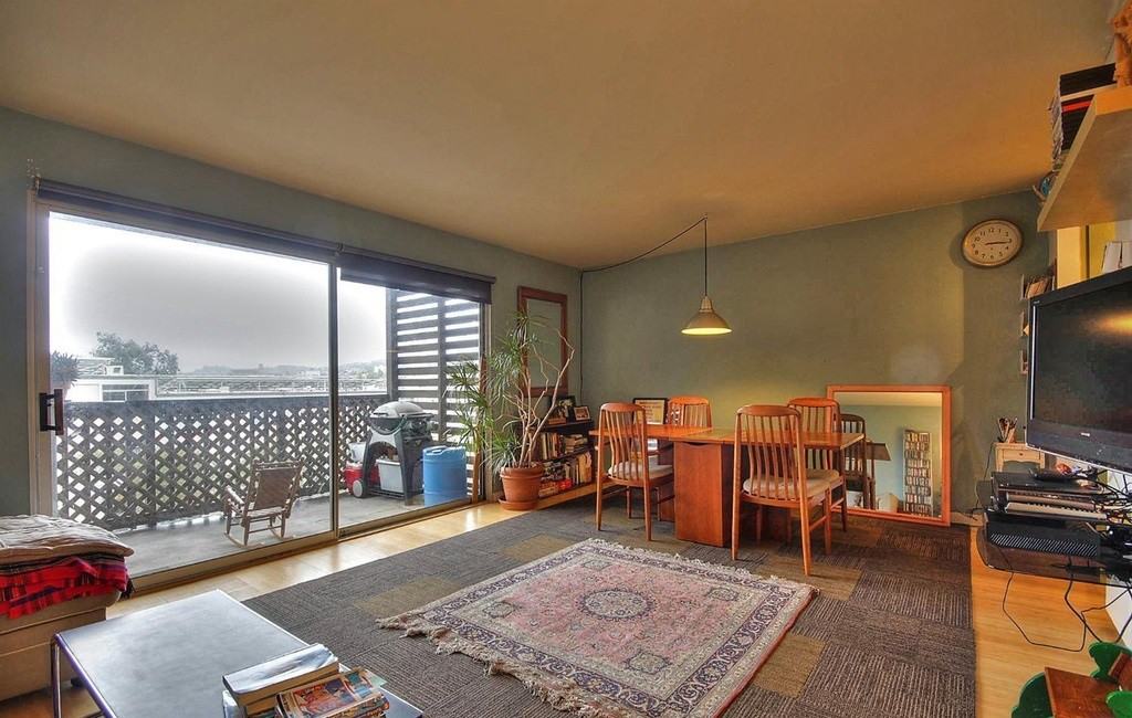 1 Western Shore Lane - Photo 3 of 6