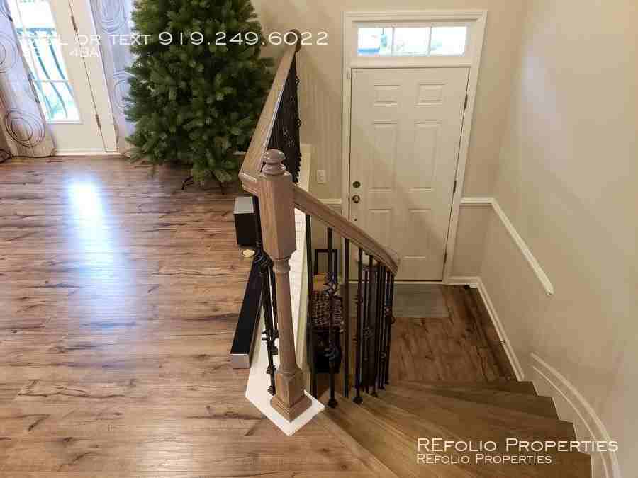 870 Tunisian Drive - Photo 3 of 26