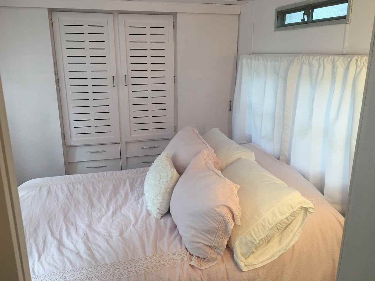 9025 Mann Lane - Photo 4 of 11